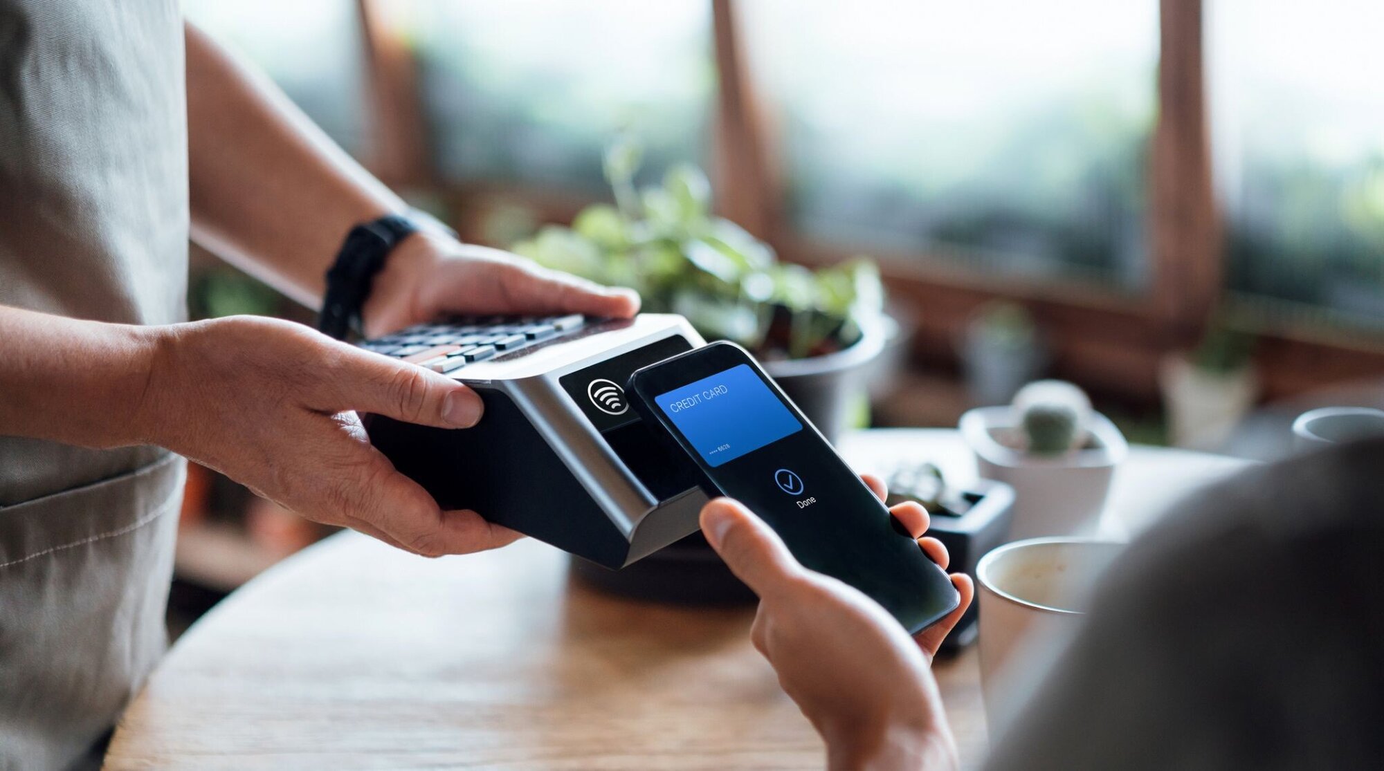 paiement mobile en thailande dans un café