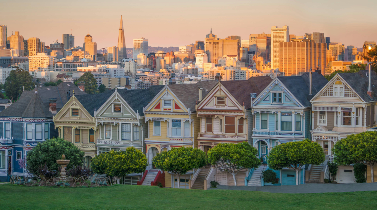 Houses and skyline in San Fancisco