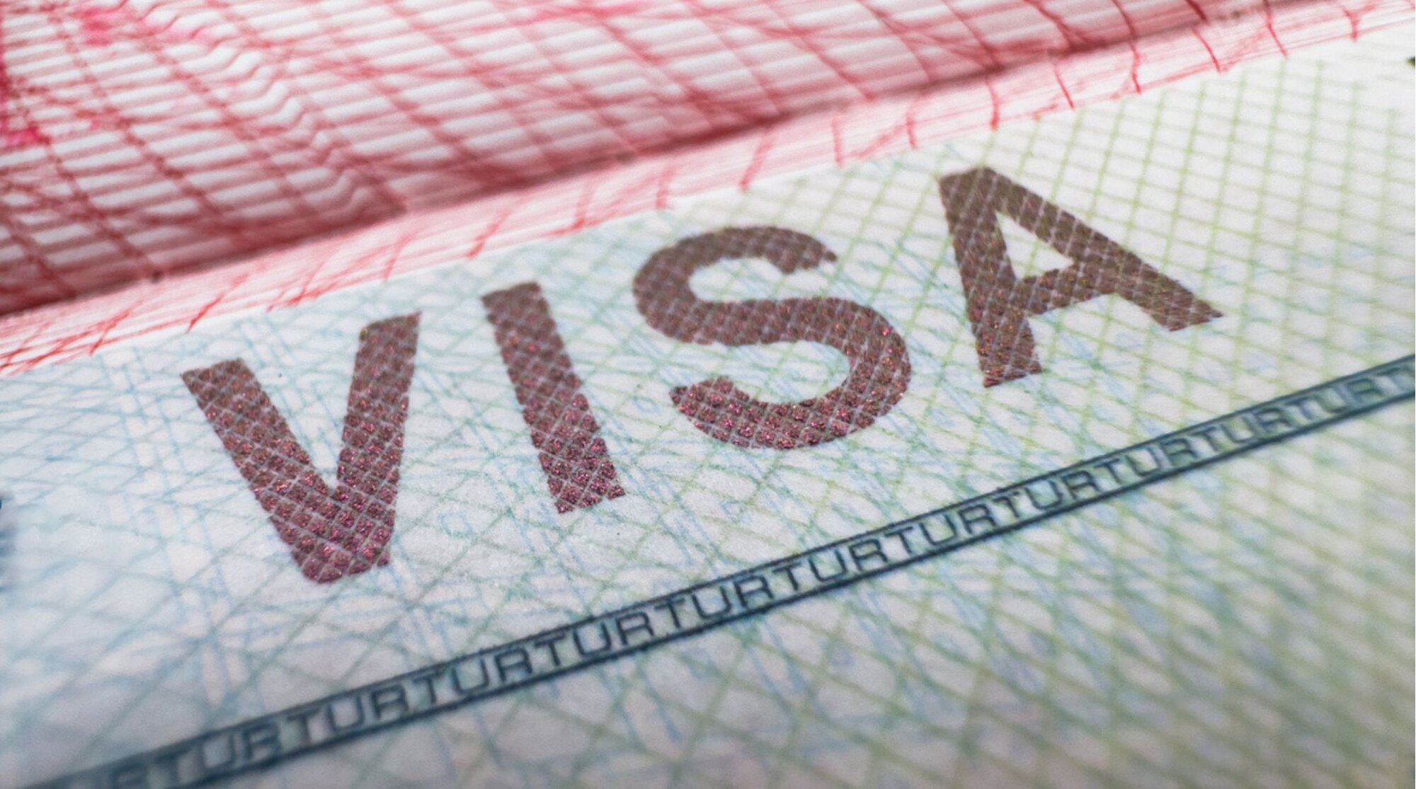 Visa tanzanien apposé dans un passeport pour entrer à Zanzibar