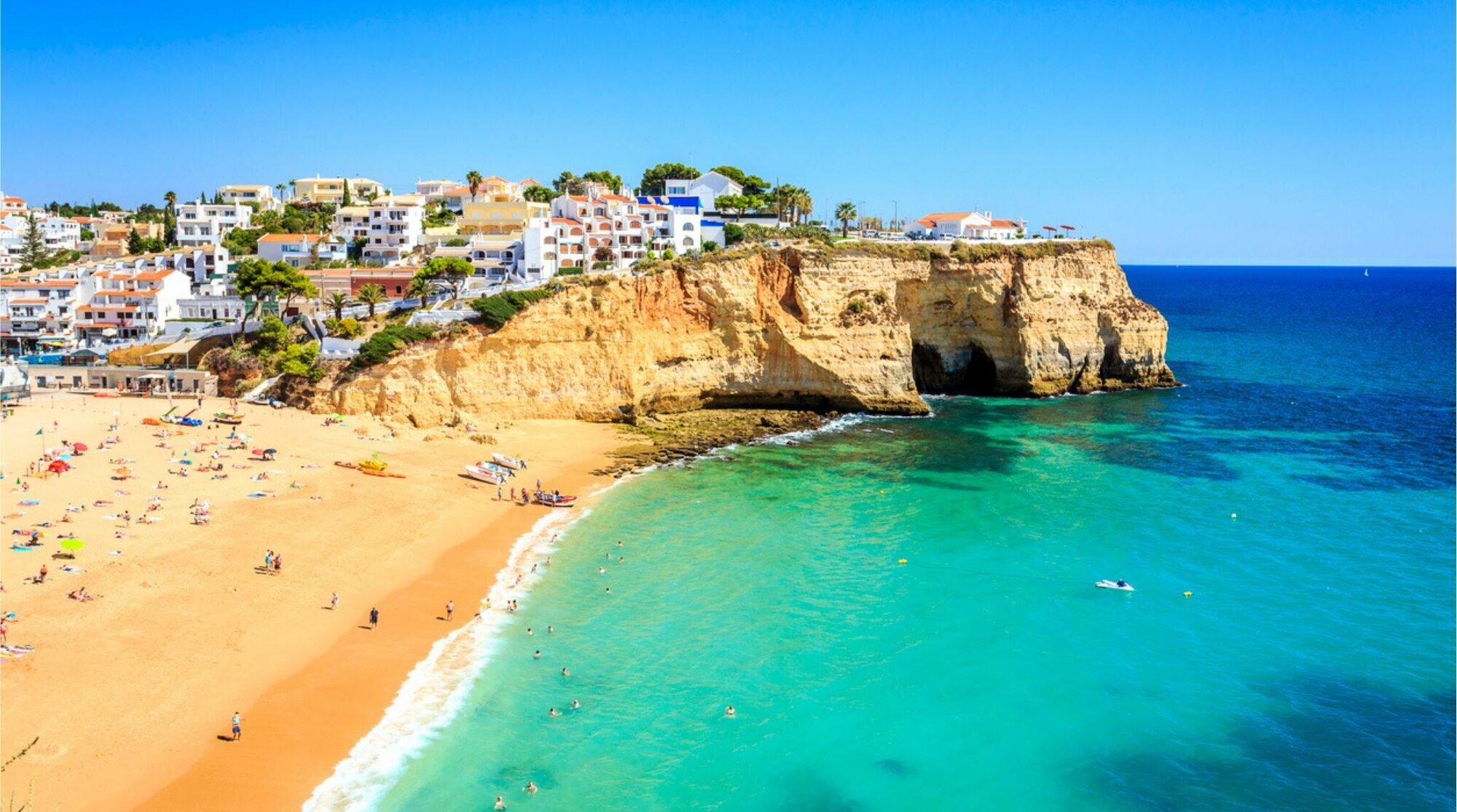 Aproveite o verão europeu na região de Algarve em Portugal