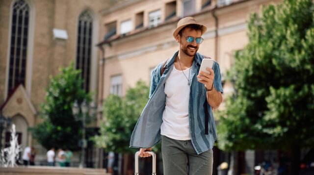 Le meilleur forfait international : eSIM de voyage VS Opérateurs classiques
