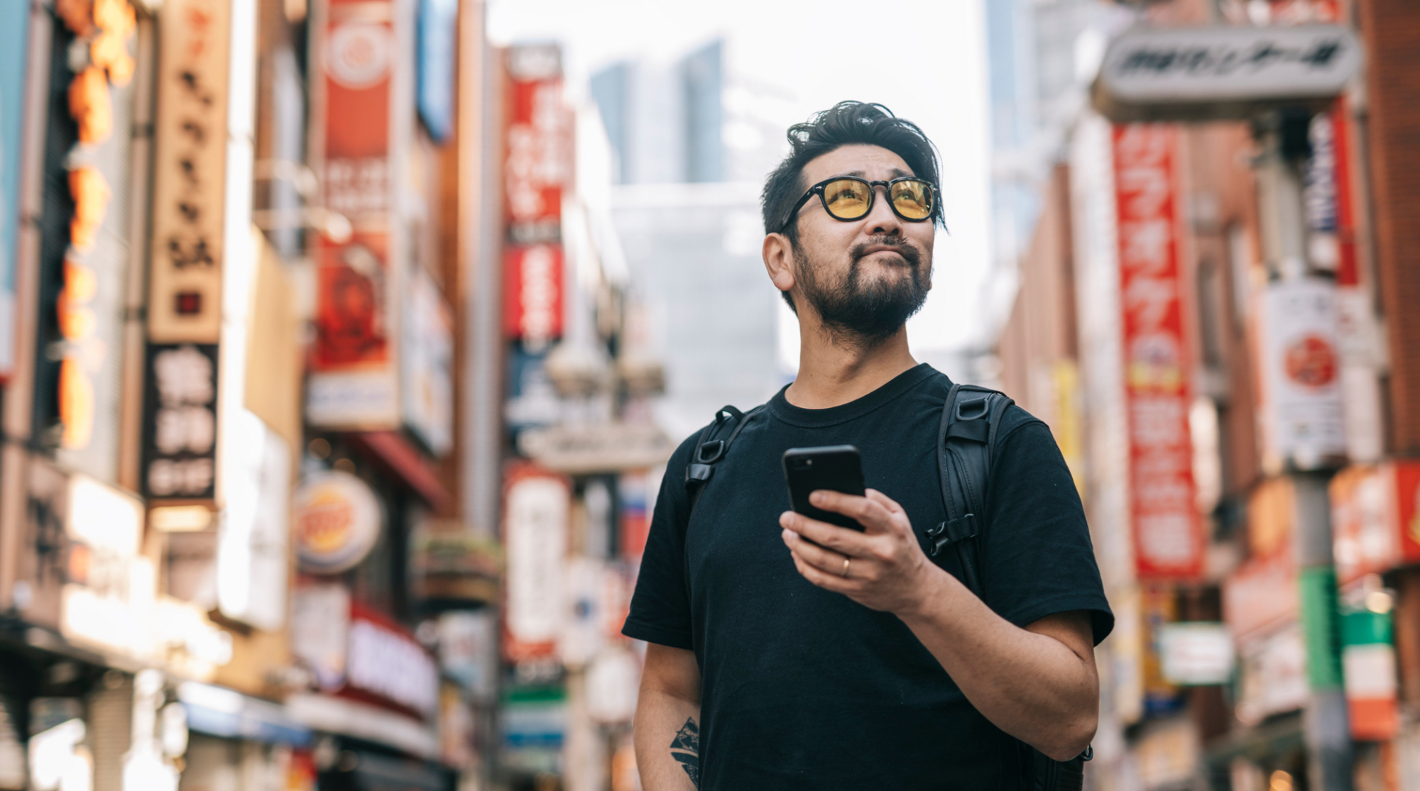 Esplora il Giappone usando il tuo smartphone per navigare e avere internet durante il viaggio