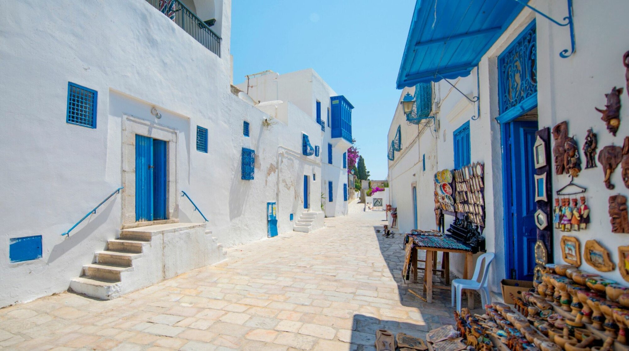 شارع في مدينة الحمامات القديمة تونس