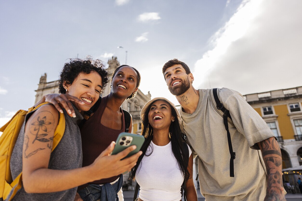 Non perdere nemmeno un momento del tuo viaggio: resta sempre connesso 