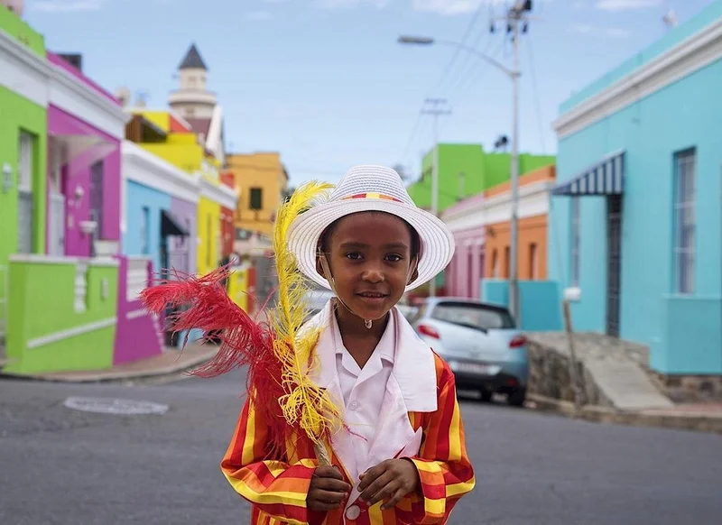 Bo-Kaap heritage experience with child in traditional dress