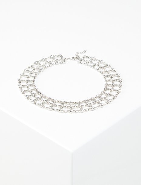 Picture of a diamond choker necklace