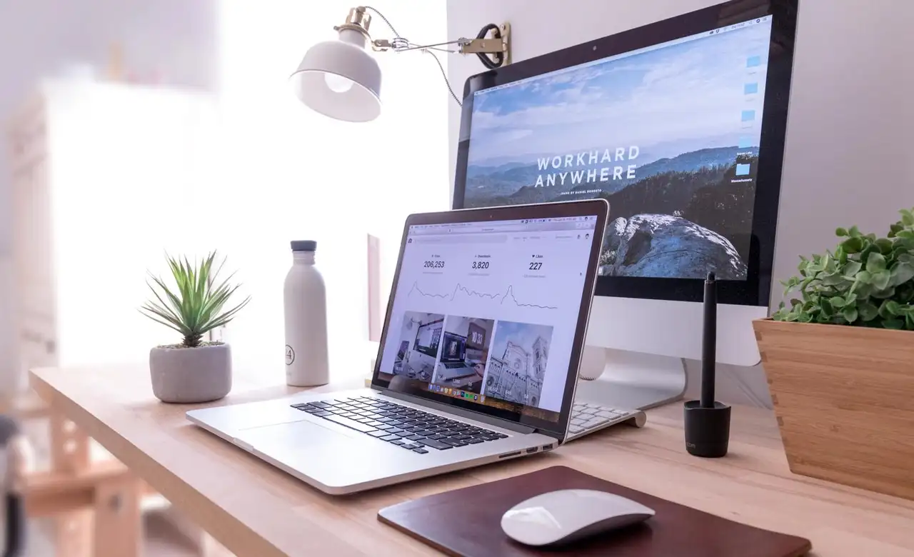 Marketing + Growth