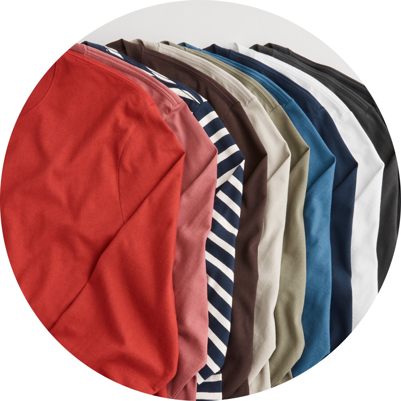 Men’s  long-sleeve essential tees