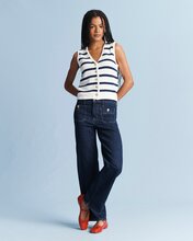 Shop all women’s jeans