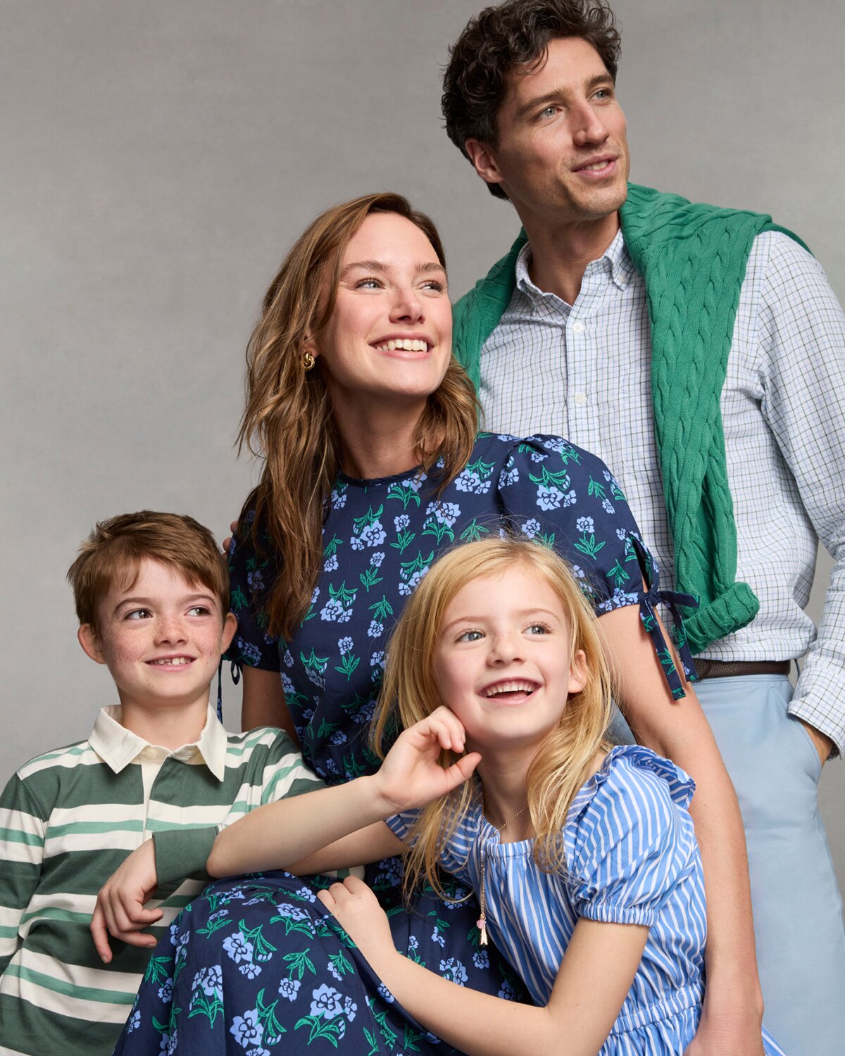 The latest matching family outfits