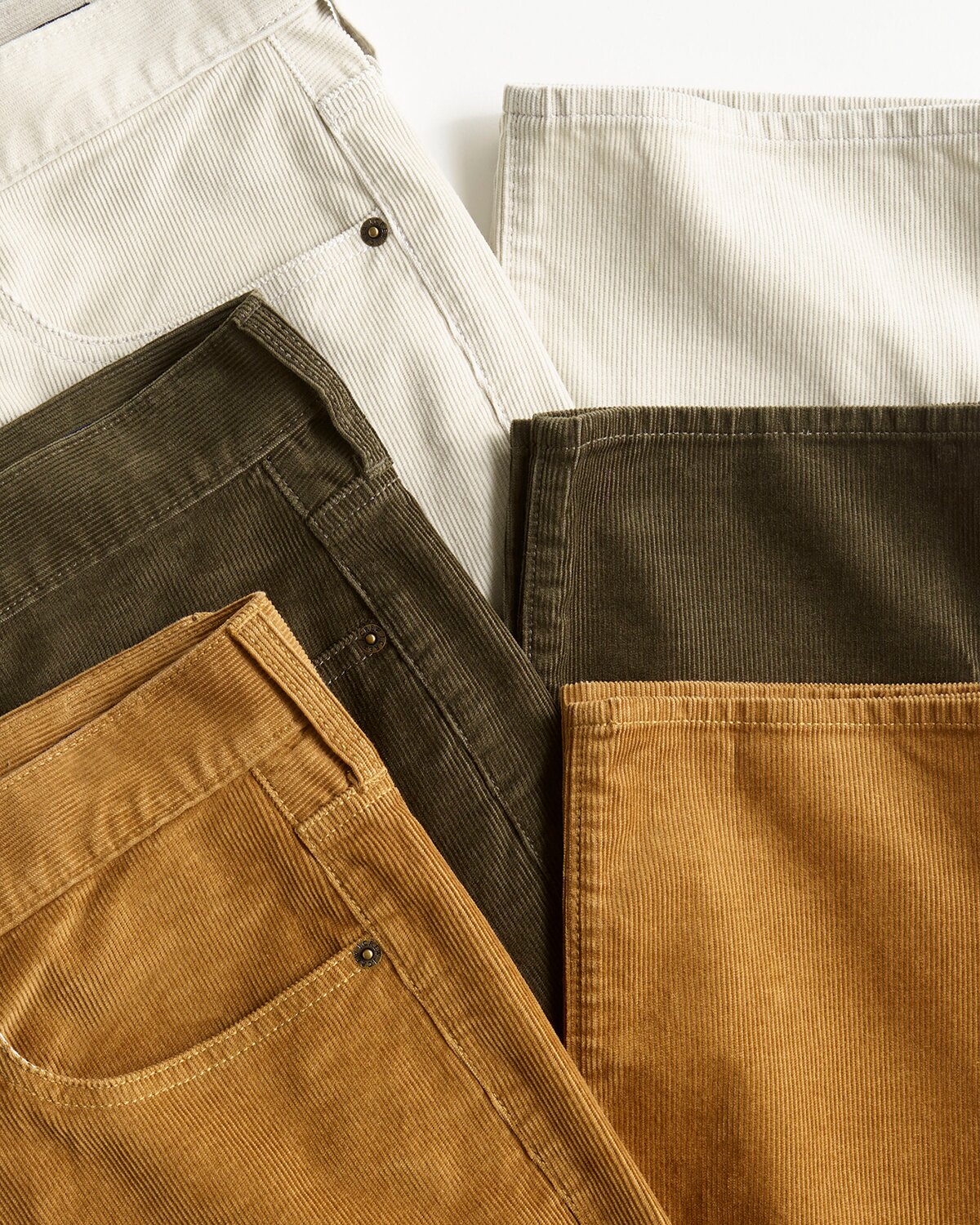 Straight-fit corduroy is here