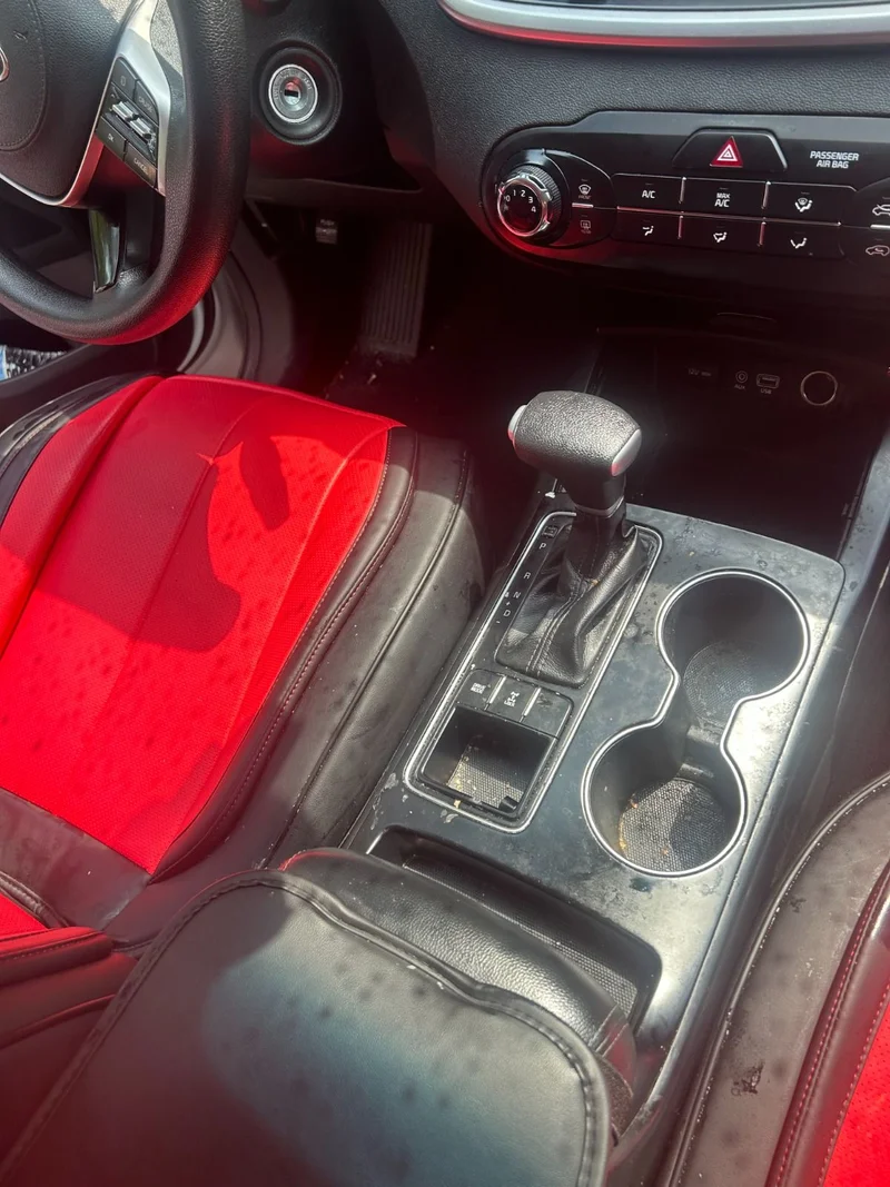 Front Cabin Refresh — before interior detail
