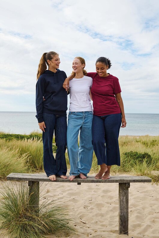 Neutral økologiske klær til dame – komfortable og bærekraftige basisplagg perfekte for profilering og fritid