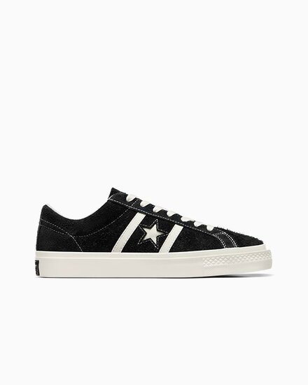 One Star Academy Pro Suede