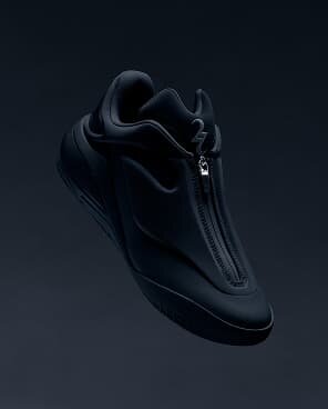 SHAI 001 Charm Black