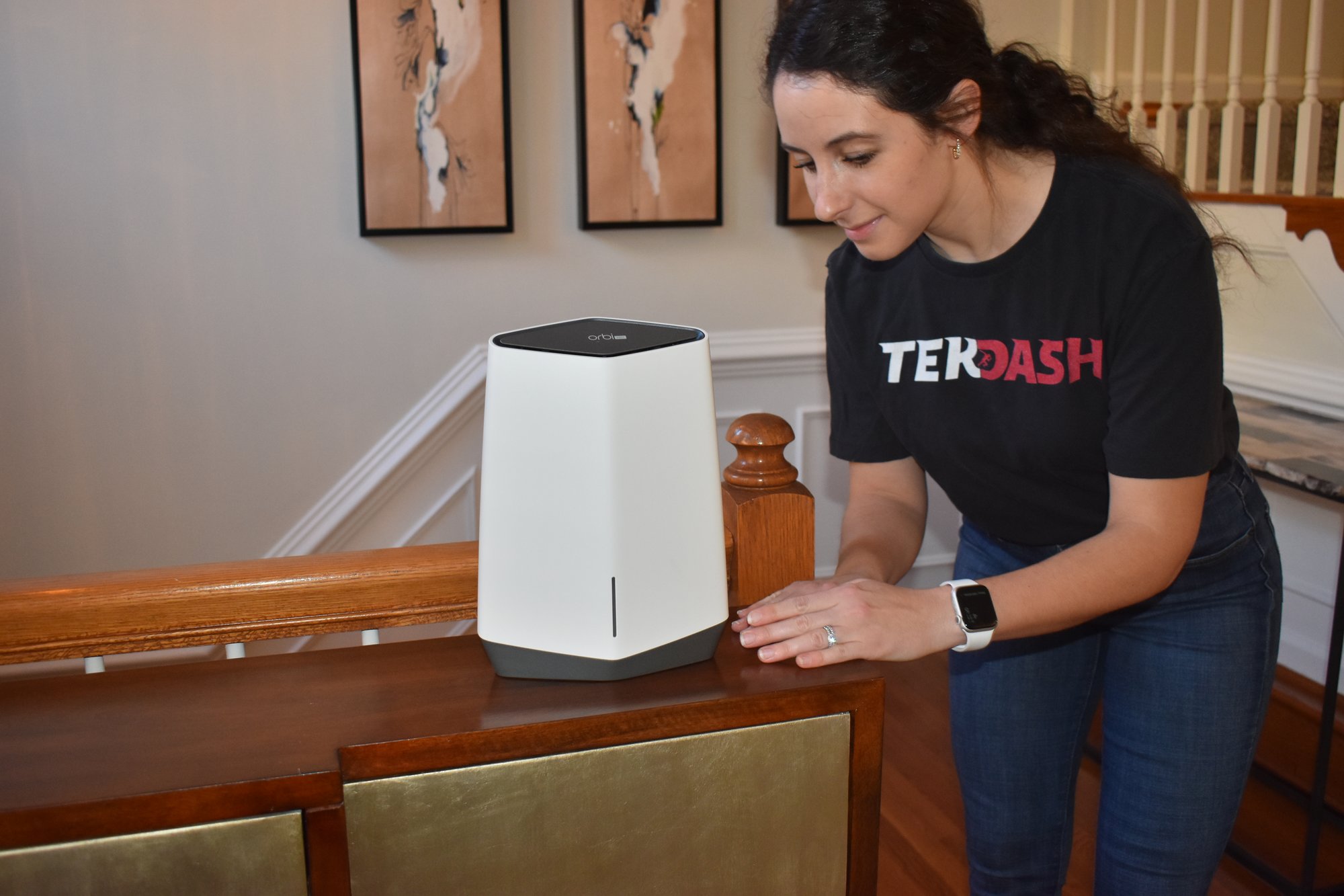 TekDash Tek setting up a smart speaker