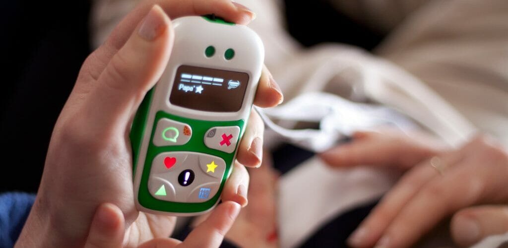 The 21am bPhone - a mobile device for young children