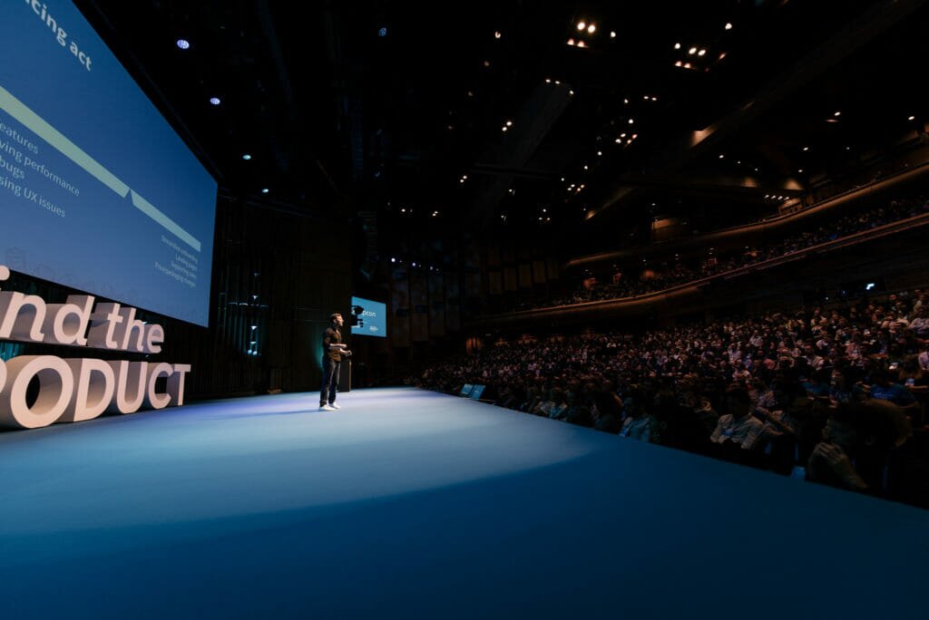 Roan Lavery on stage at mtpcon London