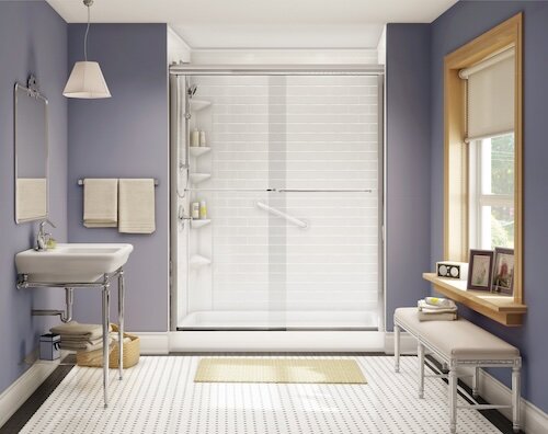 Conversion Savona white in purple gray bathroom