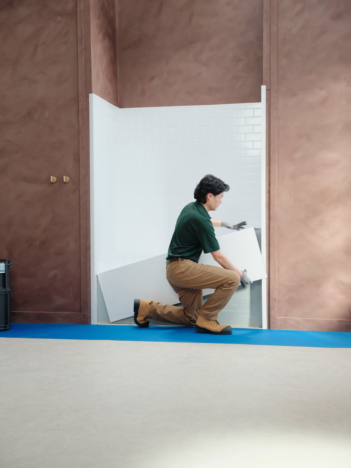 Install a Bathtub Liner Over an Existing Tub: A Simple Way to Refresh Your Bathroom