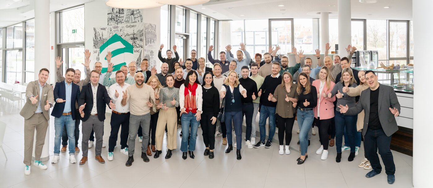 Gruppenbild von Mitarbeitern des Team Sellwerks in Nürnberg.