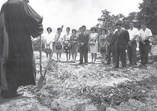 The groundbreaking ceremony for the first Zippy's on King Street, 1966