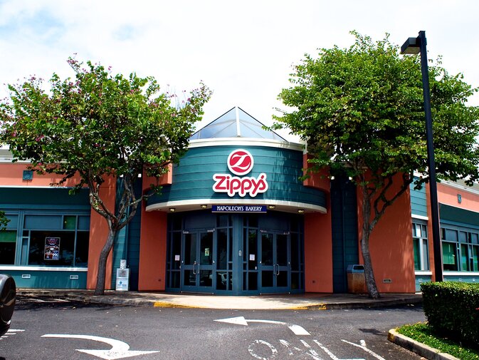 Zippy's Waipiʻo restaurant exterior