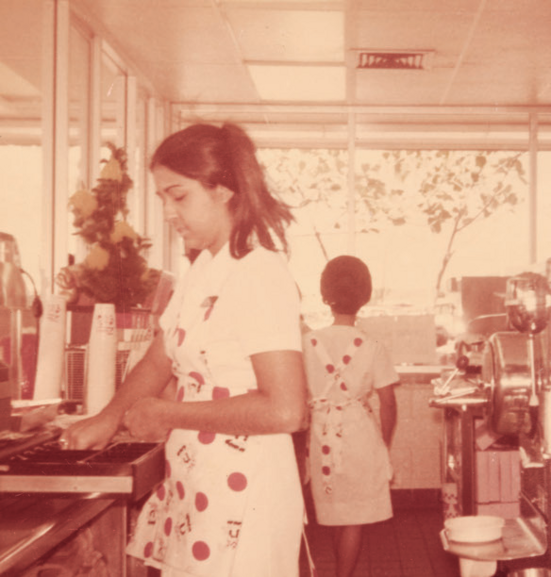 A Zippy's employee at the Saimin Lanai counter, 1966