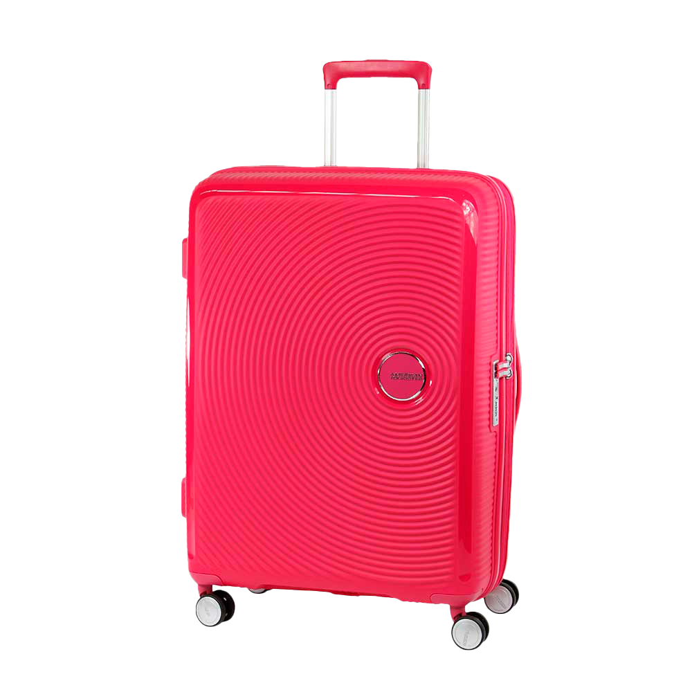 con las maletas American Tourister by Belinda.