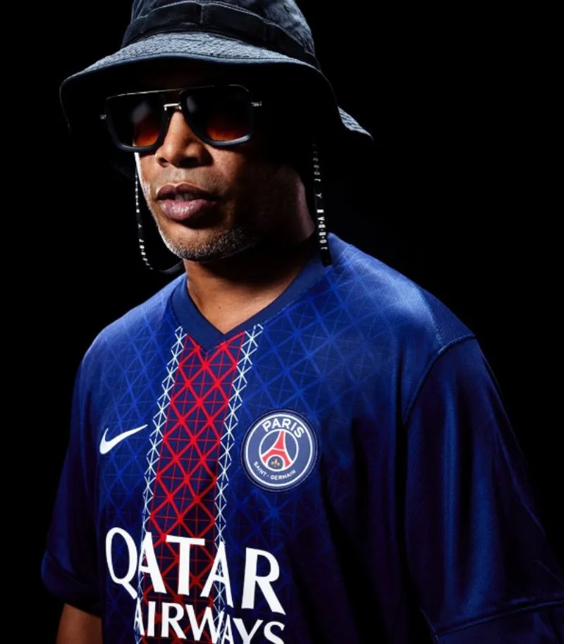 PSG 2025 home kit