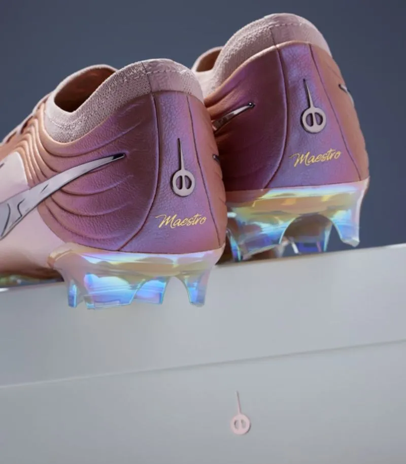 nike tiempo maestro football boots