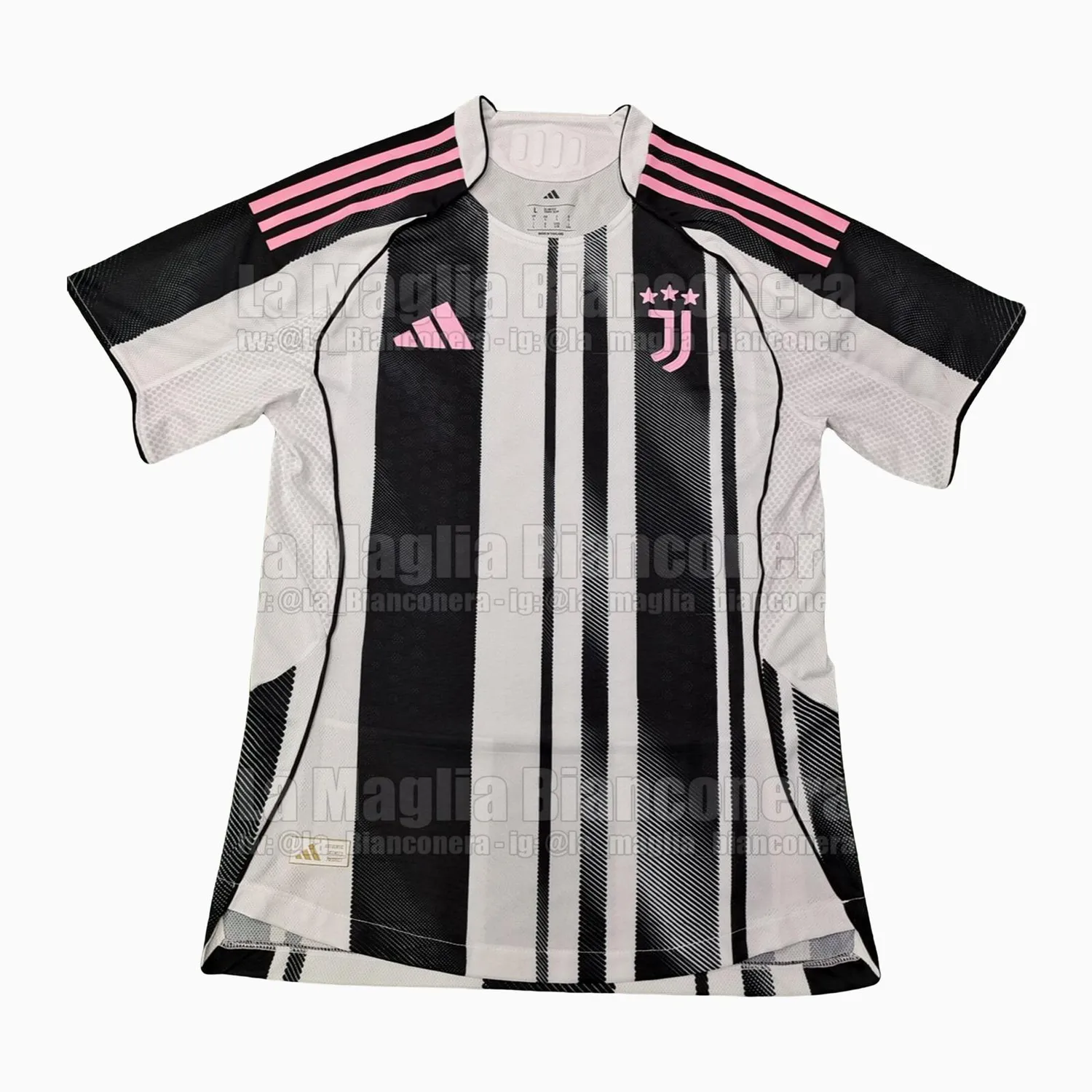 juventus 2025/26 black, white and pink home kit
