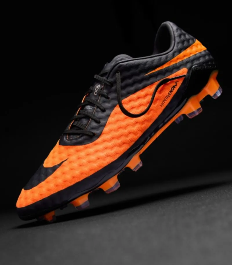 Nike hypervenom Phantom boot in black and orange