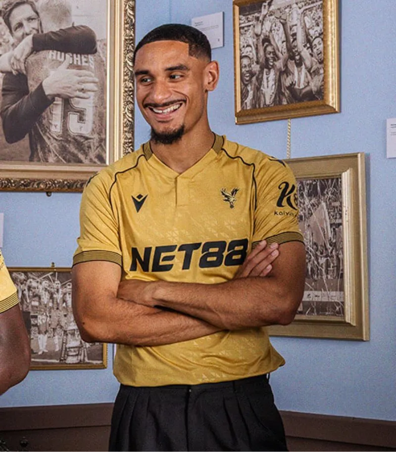 Crystal Palace away shirt in yellow