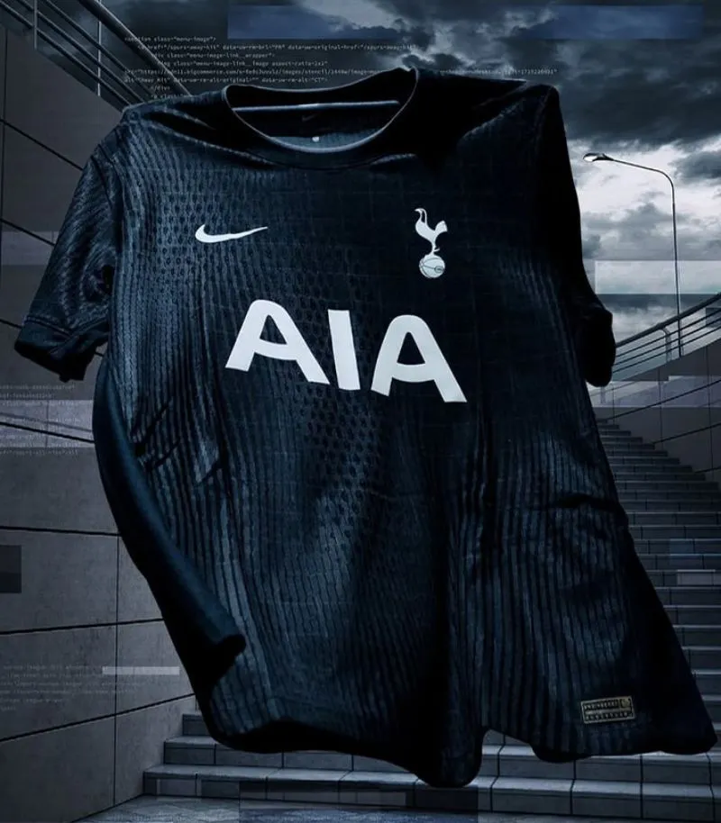 black spurs away kit