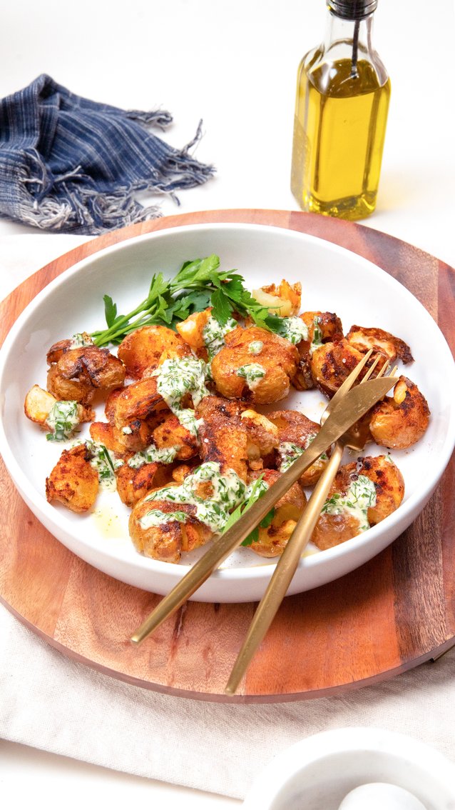 air fryer Crispy Smashed Potatoes with Herb Aioli 