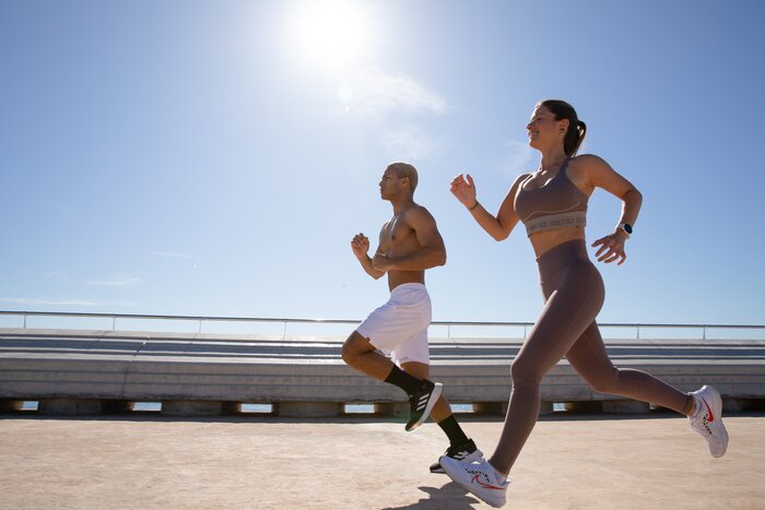 Couple_Running