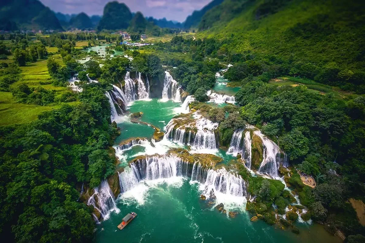 ban-gioc-waterfall-1