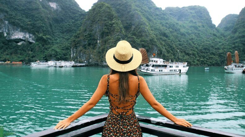 Cẩm Nang Du Lịch Việt Nam: Trải Nghiệm Cao Cấp & Tuyệt Vời Nhất