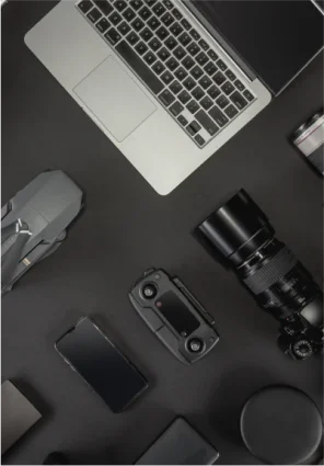 macbook, drone, iphone, appareil photo, telecommande.