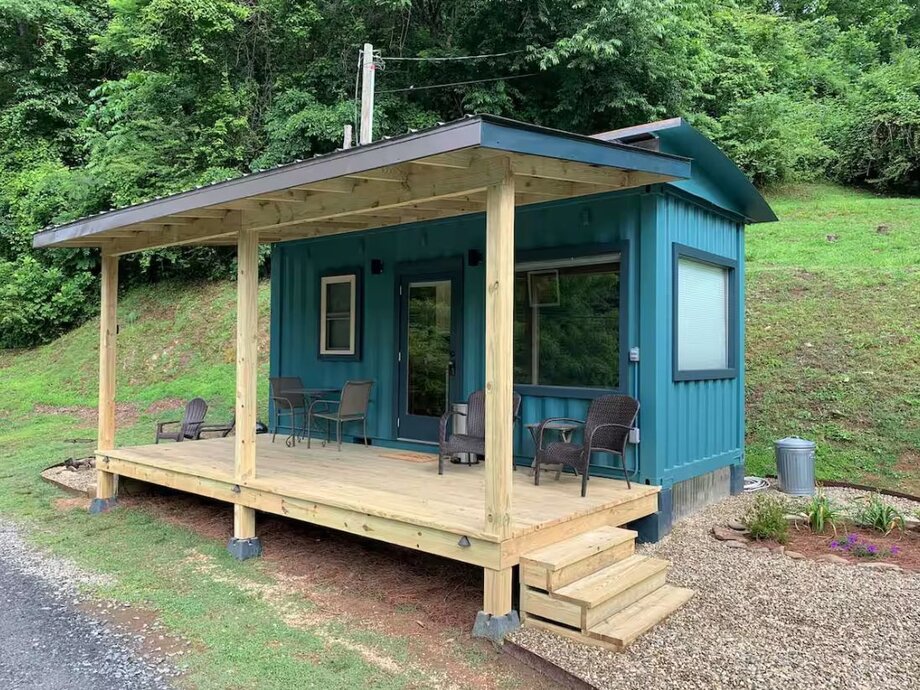 The Ship Shak Container Cabin