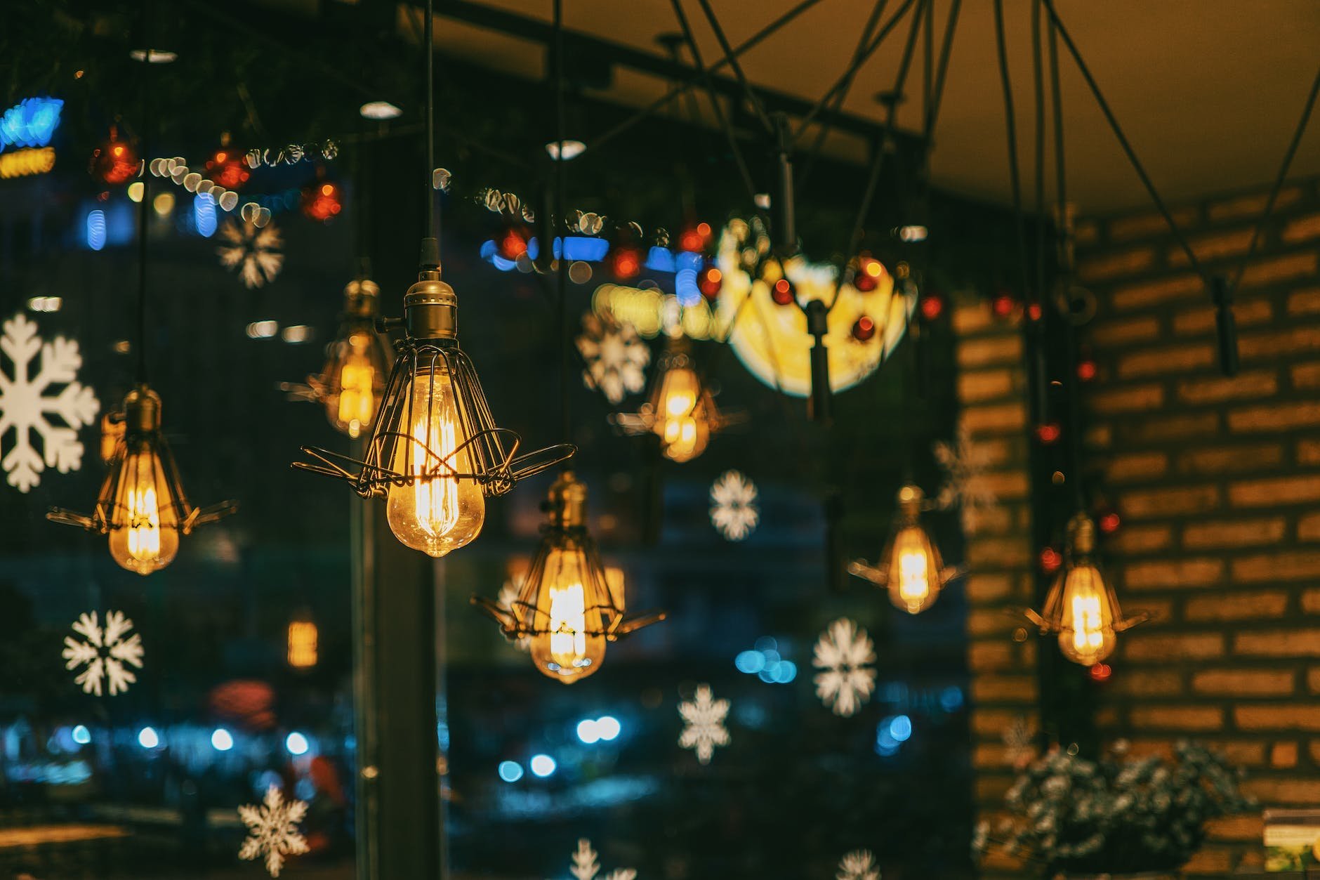 create holiday ambience in your restaurant