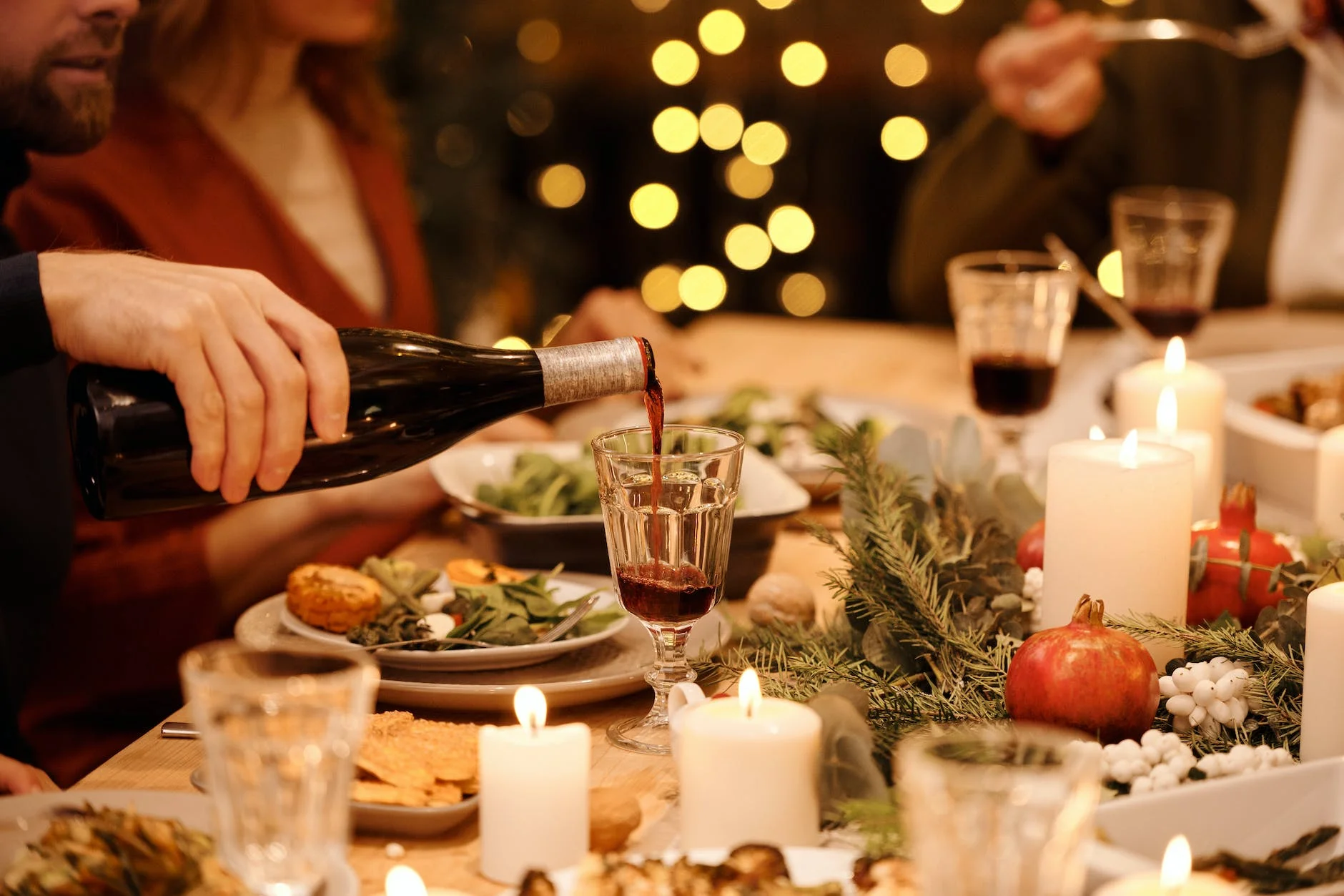 how to increase restaurant holiday sales
