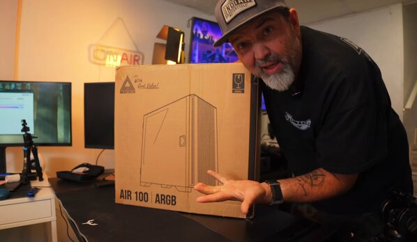 Quoted Tech Shield Custom TechRadar Photograph