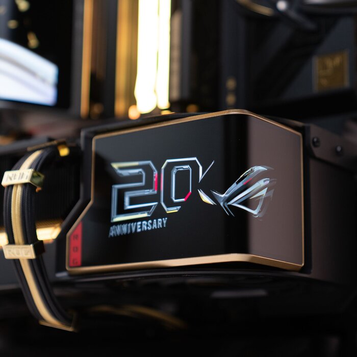 ROG RTX 5090 curved display