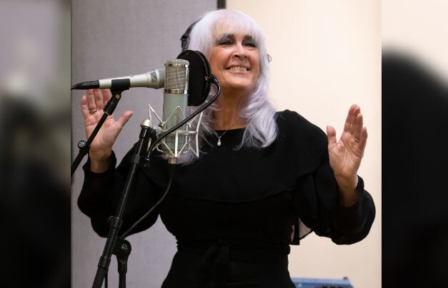 A poster for Karen Lee  Bridge & The Bridge "Quintessence!" ...Plus!  event