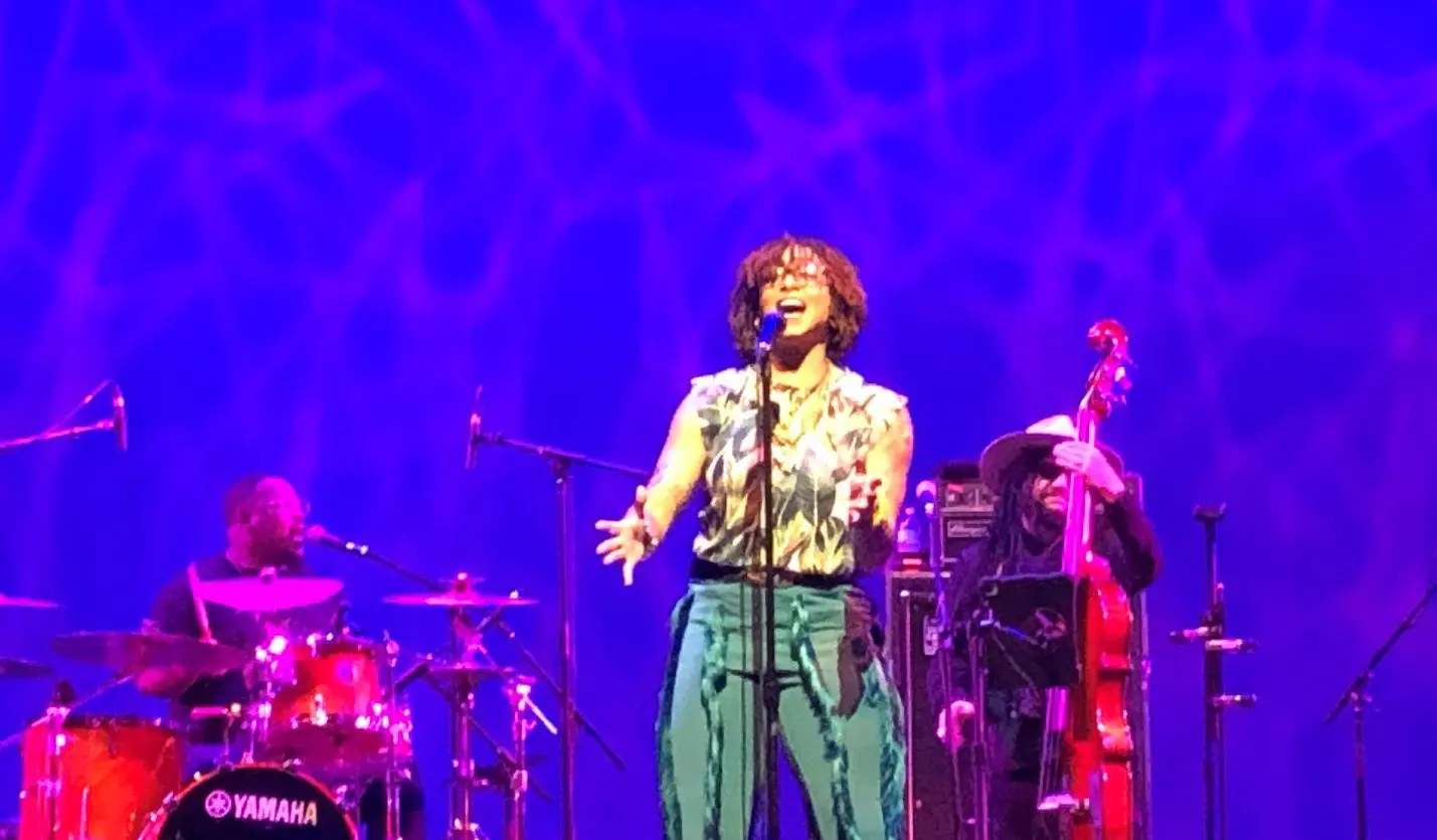 Band's singer, Steffanie Christi'an