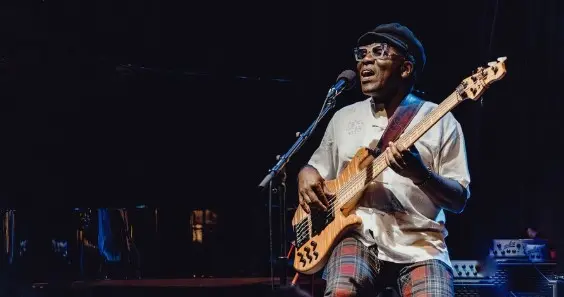 A poster for Richard Bona Asante Trio event