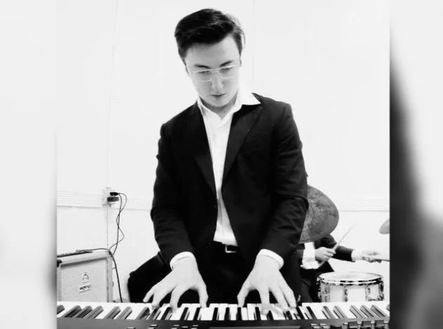 A poster for Samuel Hedgpeth Trio event