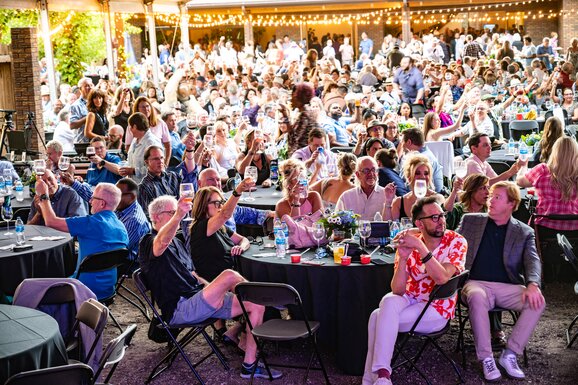 Live at the Vineyards audience